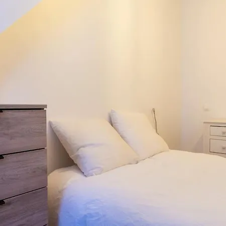 Spacious 55 Sqm In Saint-germain-des-pres Lejlighed Paris
